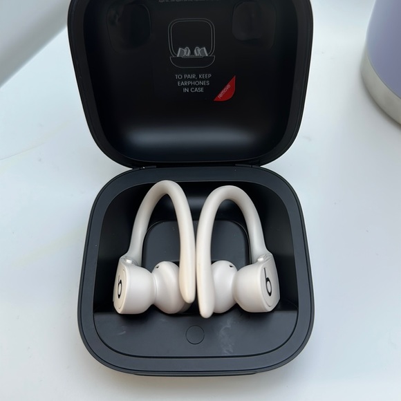 NWOT Ivory Powerbeats Pro Headphones